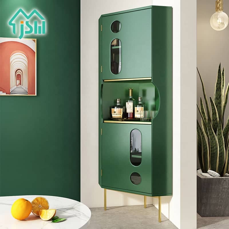 كوفي كورنر راقي - AURA