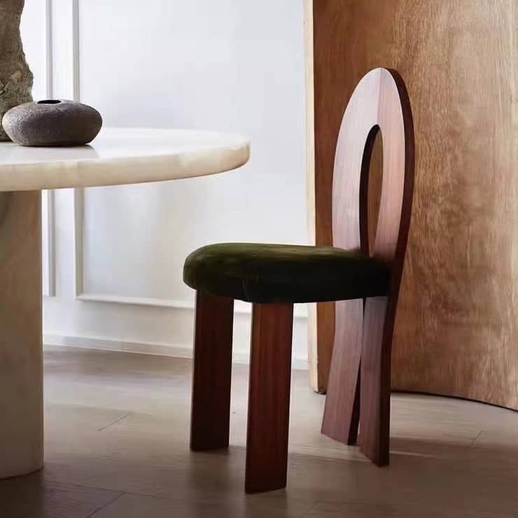 كرسي بتصميم عصري - BAYTK