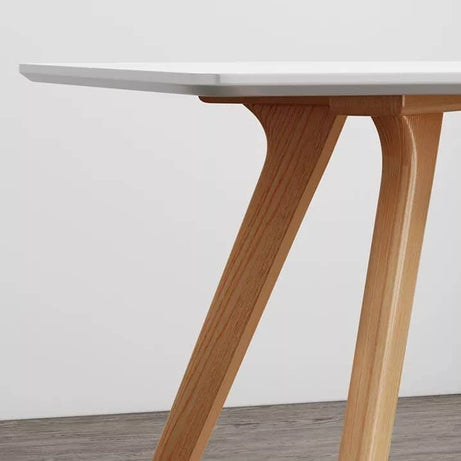 طاولة طعام مينامليست - TREND