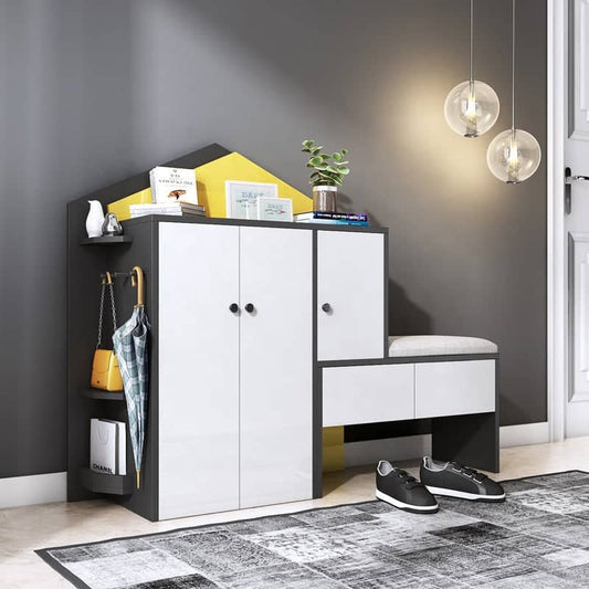 دولاب اطفال بمقعد