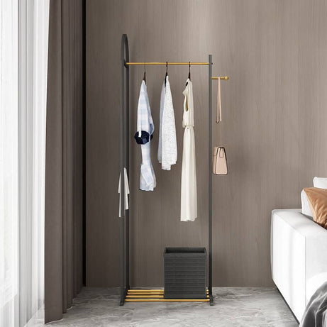 علاقة ملابس بسيطة - MORE