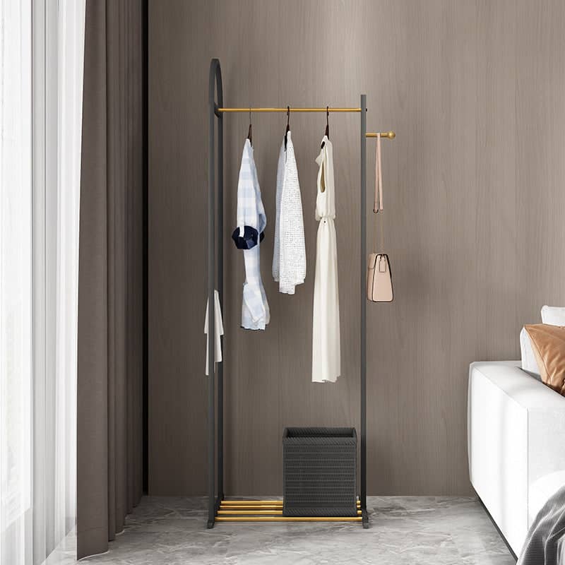 علاقة ملابس بسيطة - MORE