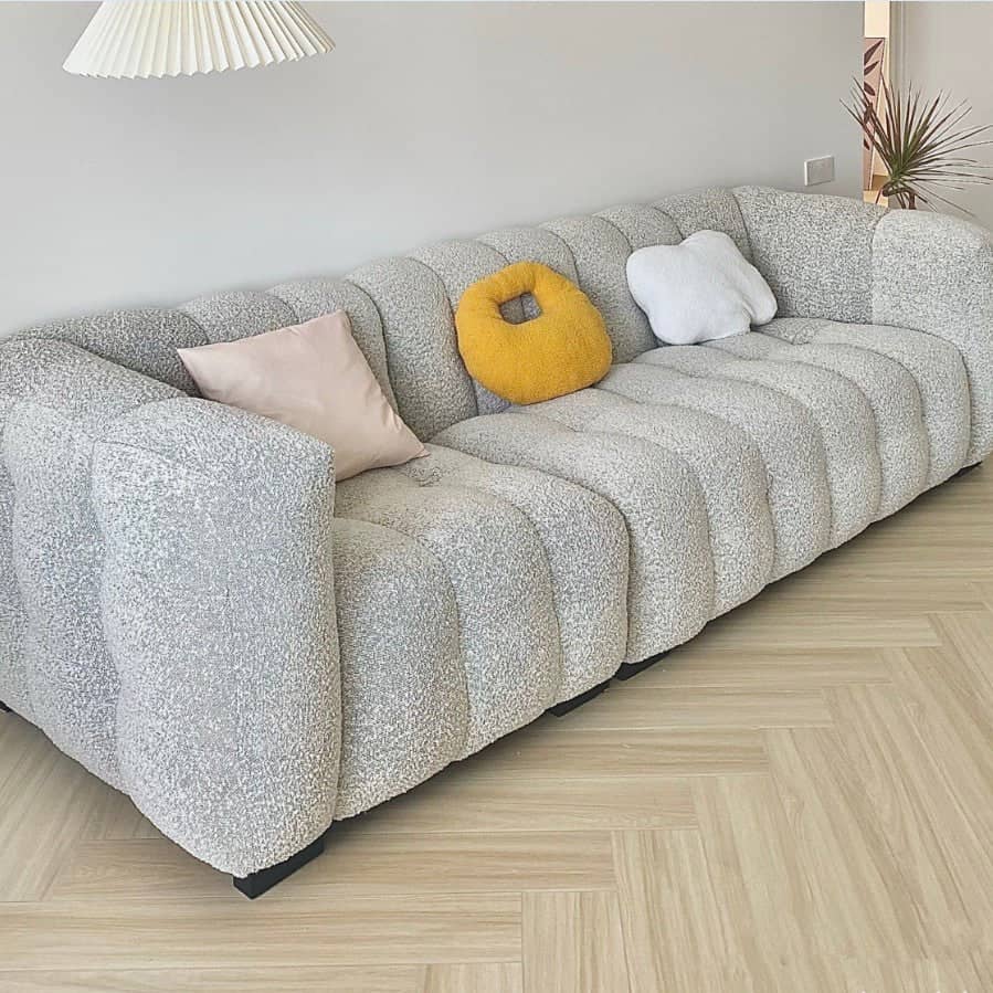 كنبة بتصميم أنيق - SELA