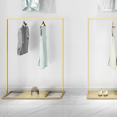 علاقة ملابس مودرن - MORE