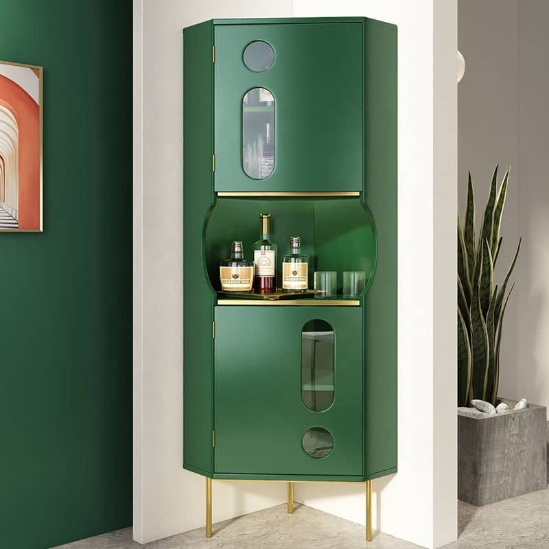 كوفي كورنر راقي - AURA