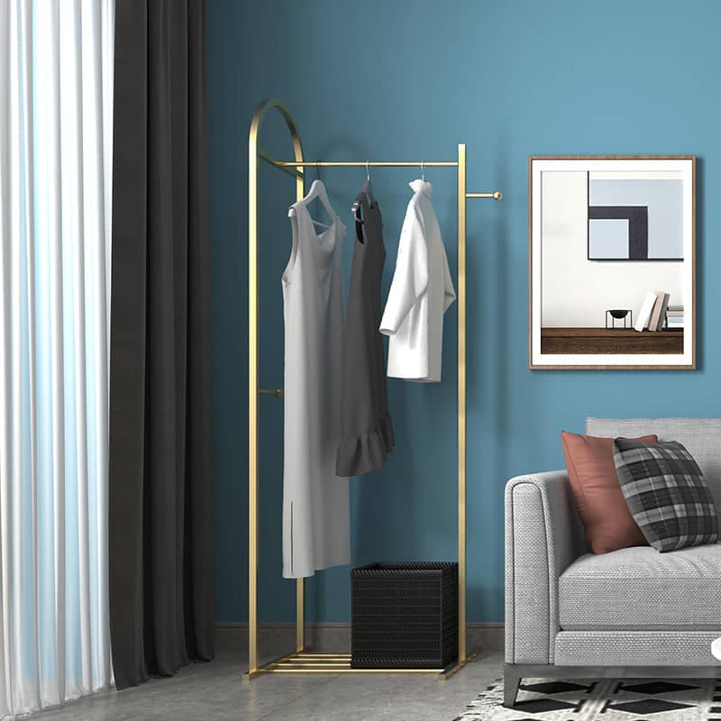 علاقة ملابس بسيطة - MORE