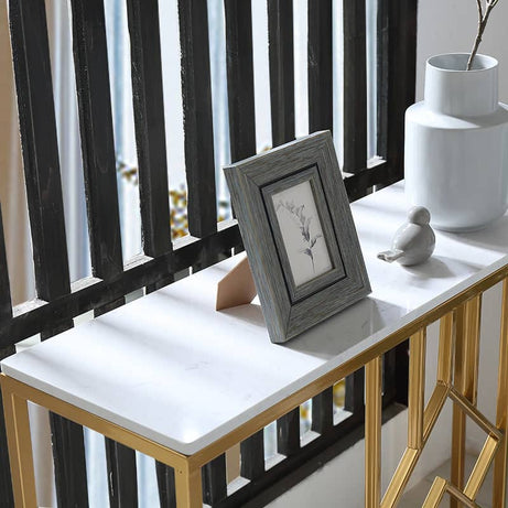 كونسول بتصميم أنيق - PINE