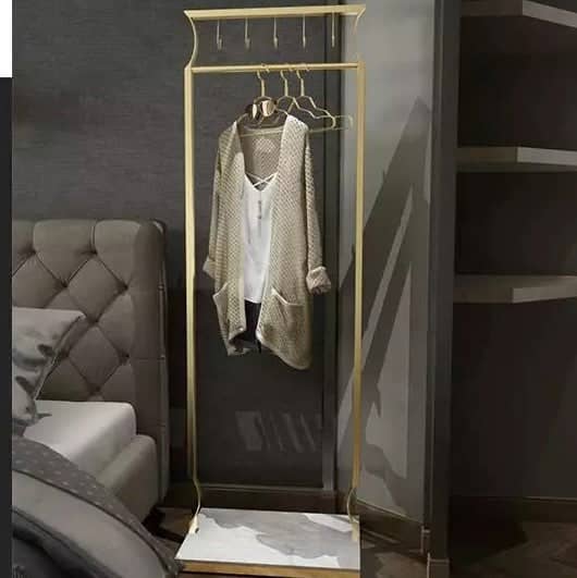 علاقة ملابس معدنية - MORE