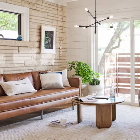 كنبة جلد بتصميم مينامليست  - WISE