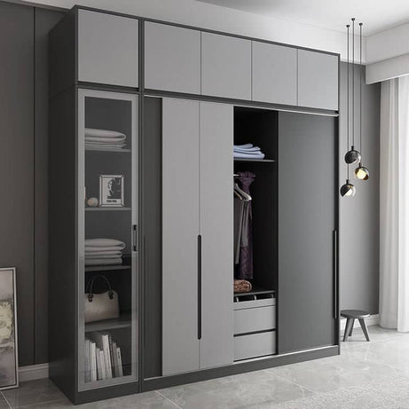 دولاب ملابس بتصميم انيق
