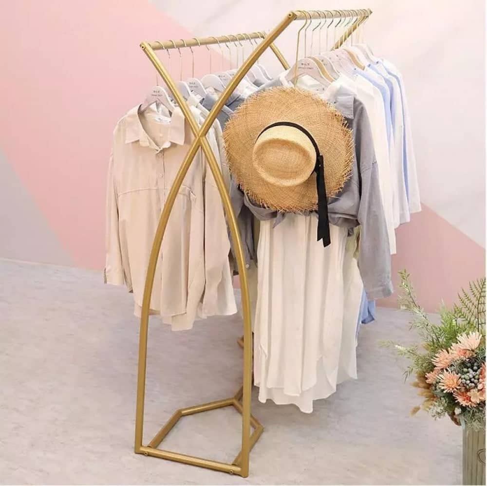 علاقة ملابس بسيطة - MORE