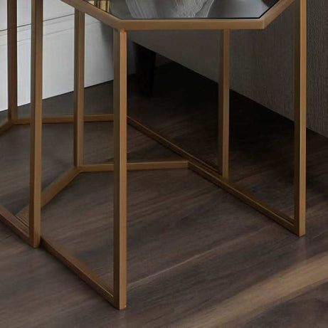 طاولة جانبية بتصميم جذاب - Baytuk