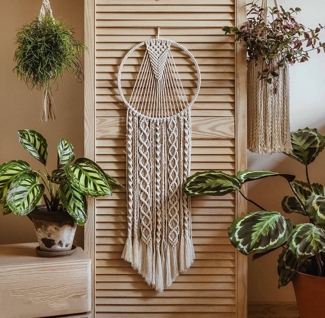 ديكور حائط مكرمية