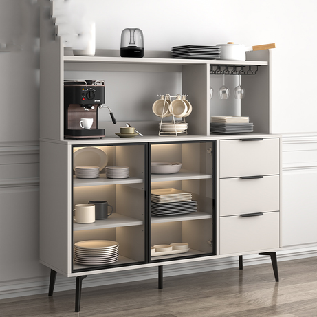 كوفي كورنر حديث - AURA