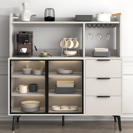 كوفي كورنر حديث - AURA