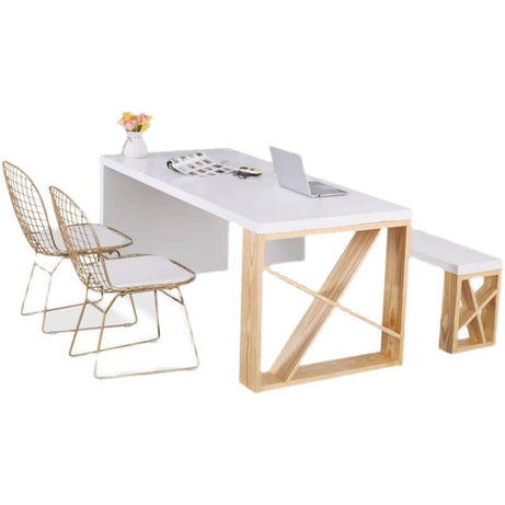 مكتب بتصميم بسيط - DORE