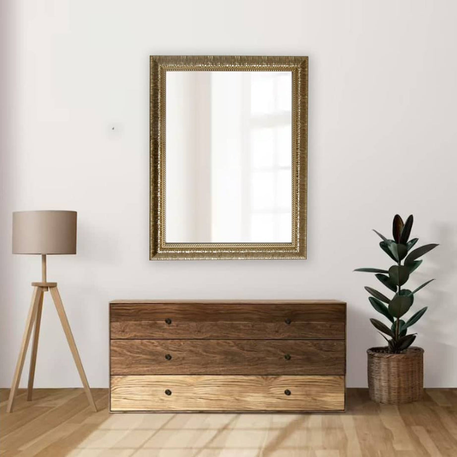 مرأه حائط مينامليست - TULIP