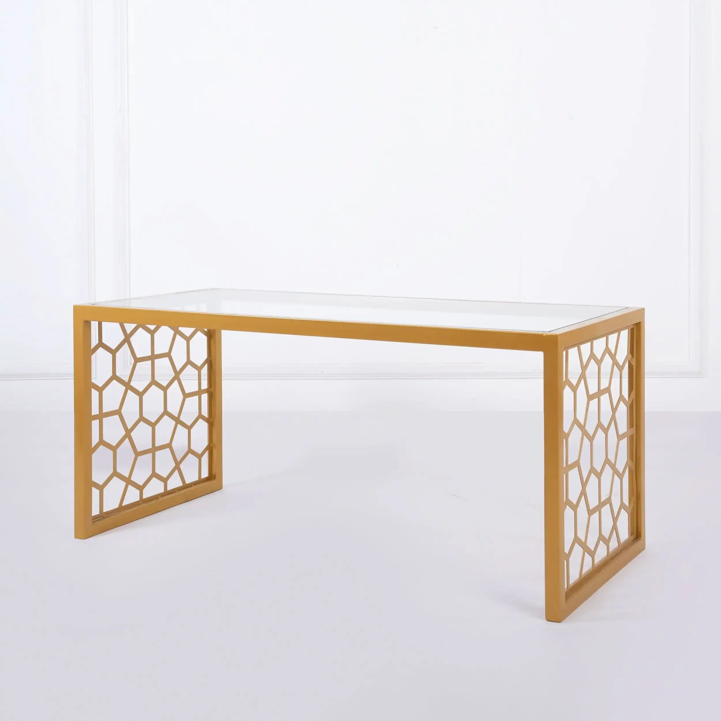 طاولة بتصميم فاخر - Baytuk