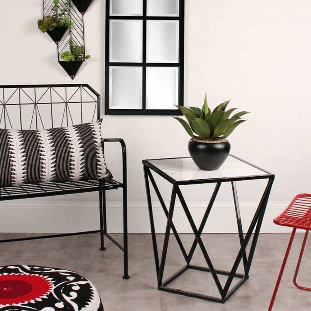 طاولة جانبية بشكل هندسي - Baytuk