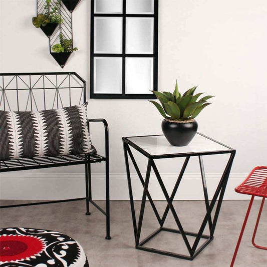 طاولة جانبية بشكل هندسي - Baytuk