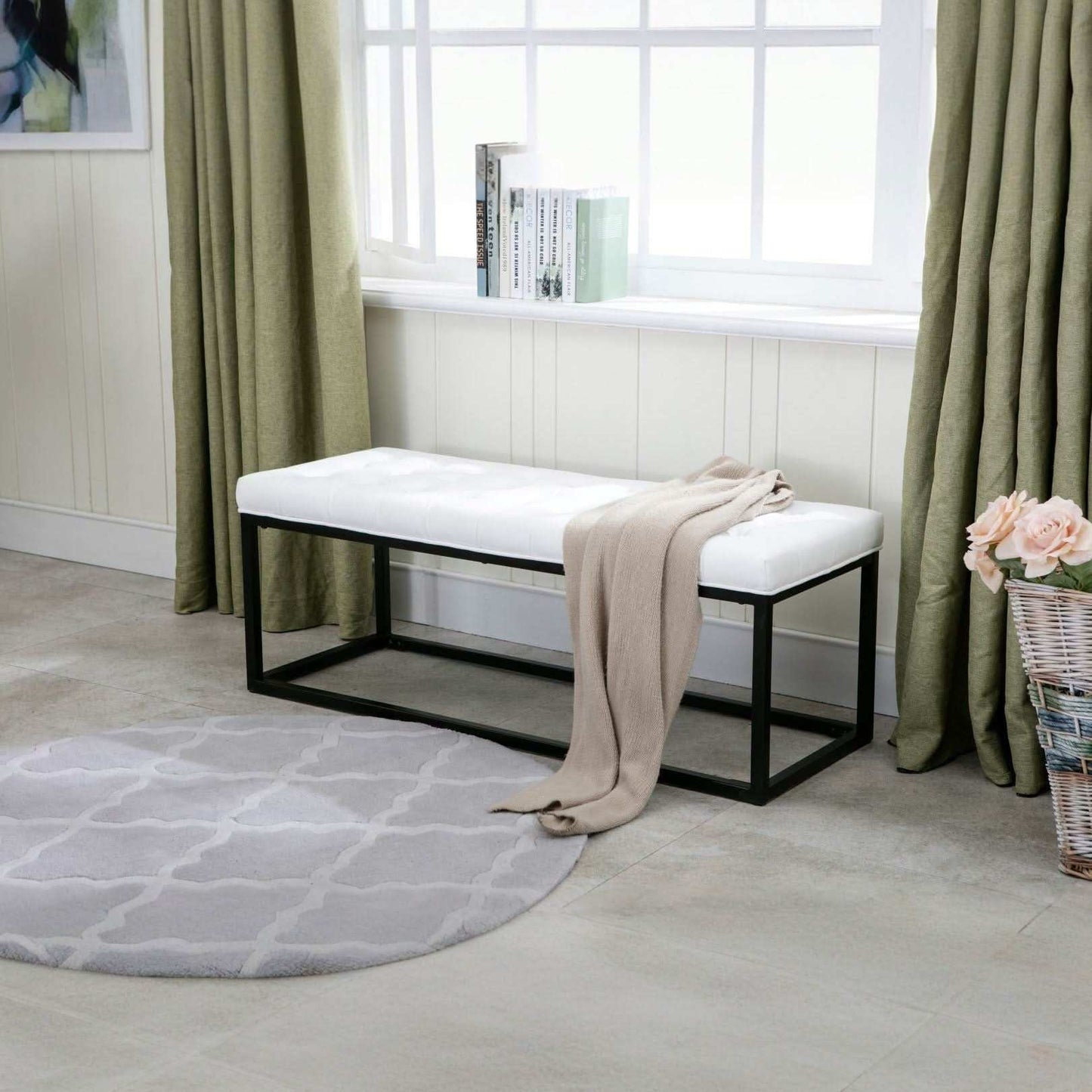 بانكيت كابتونية بقاعدة معدنية - Baytuk