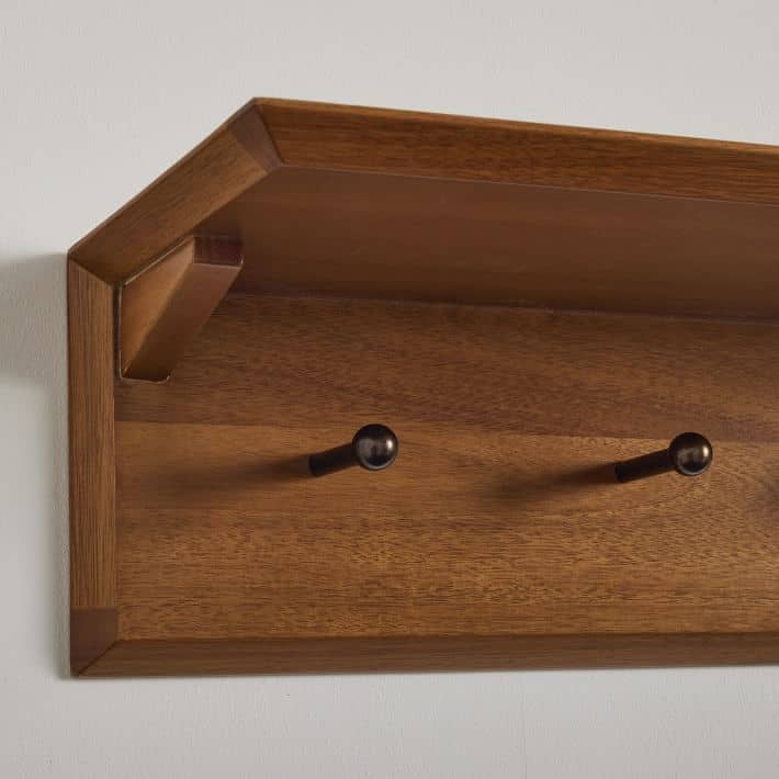 علاقة ملابس بسيطة - RAZ