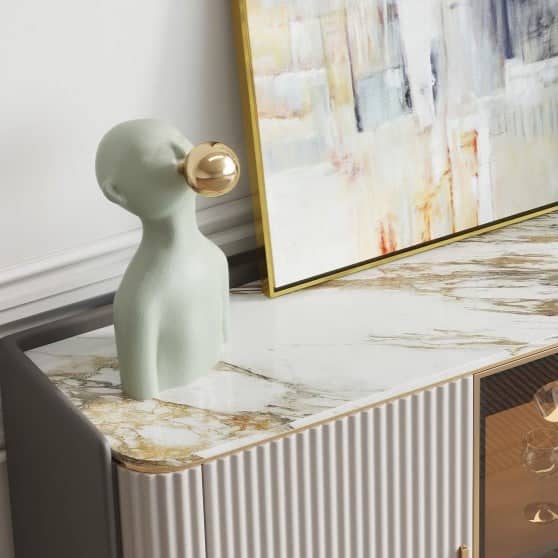 كوفي كورنر مودرن - AURA