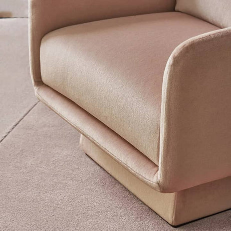 كرسي بتصميم حديث - SAGE