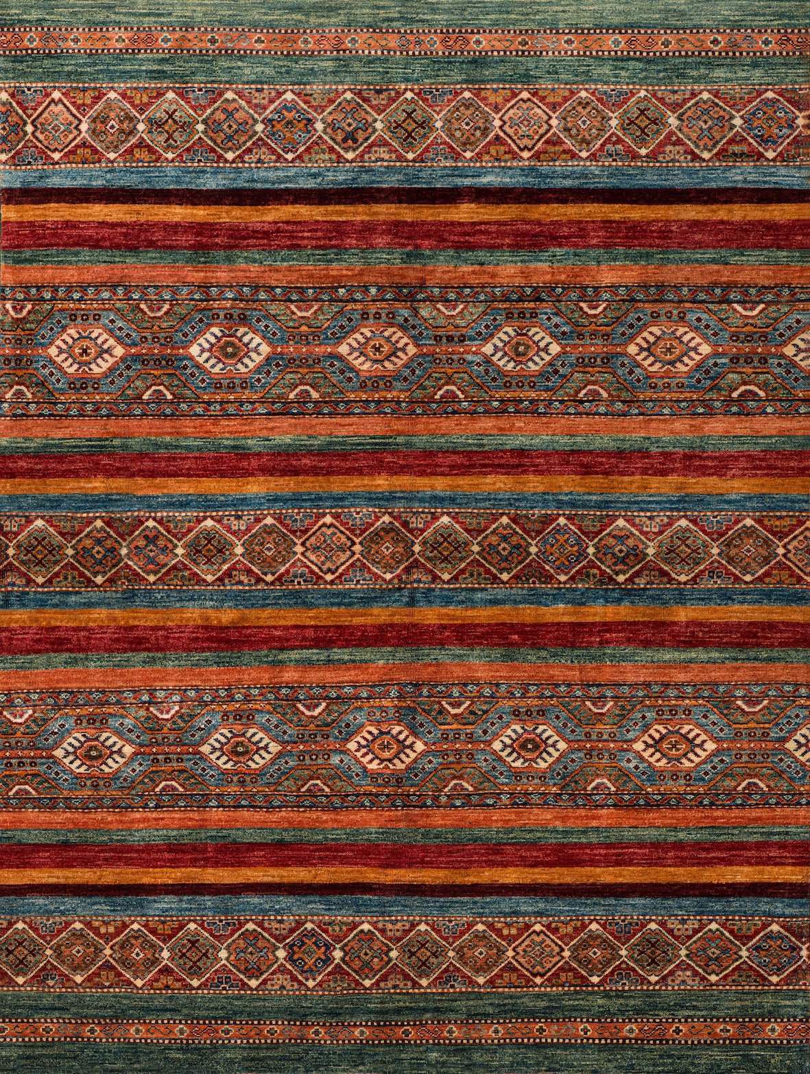 سجادة بتصميم جذاب - SANE