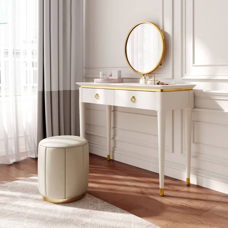 تسريحة مودرن بمرأة - LUX