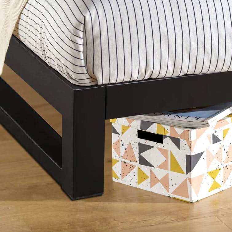 سرير بدون ضهر بتصميم أنيق - Baytuk