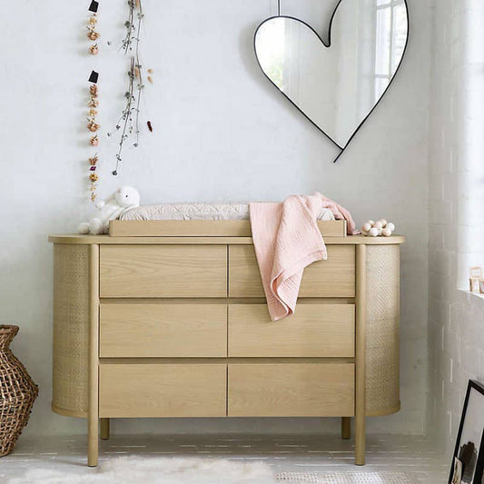 خزينة خشبي عصري