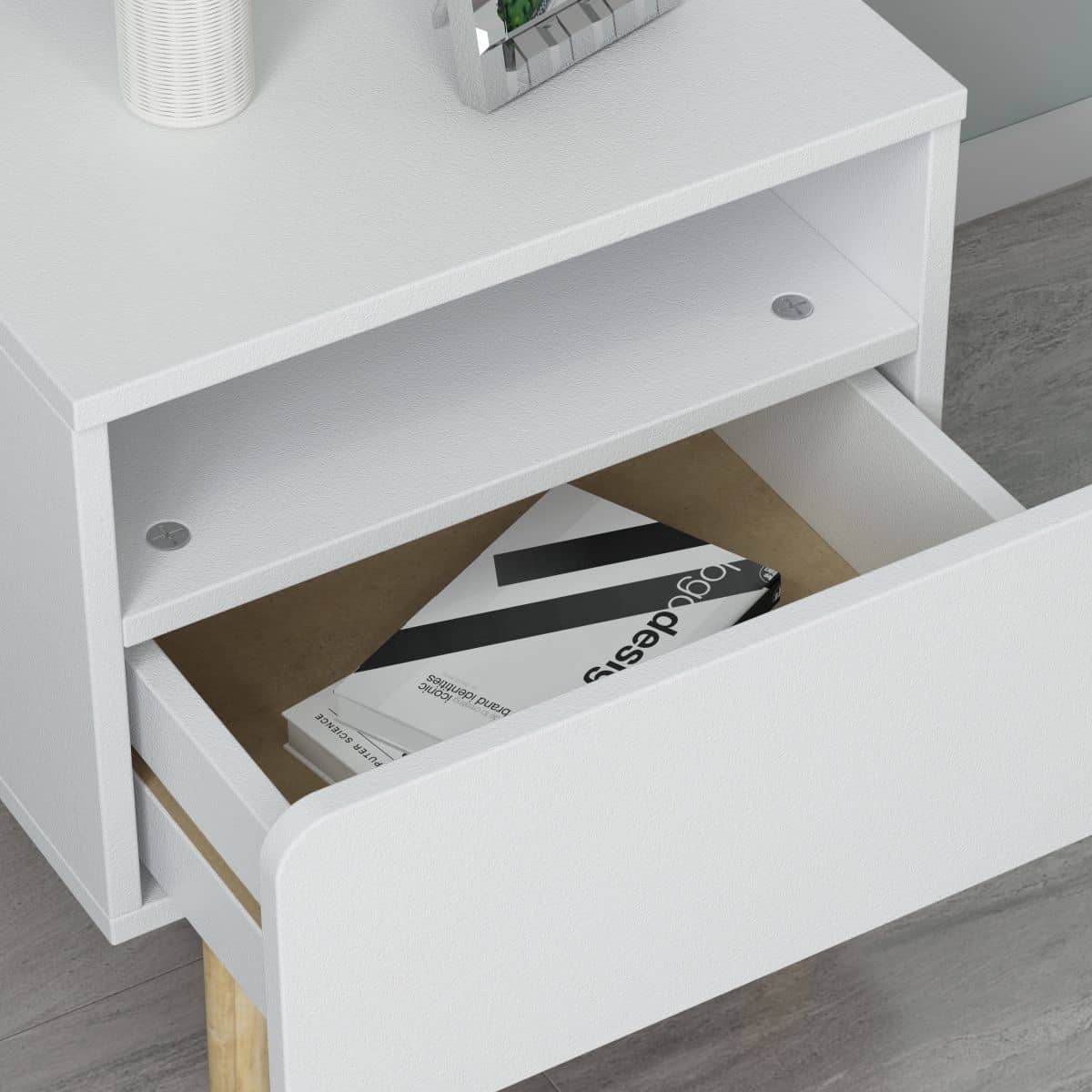 كومودينه خشبي مميز - CHANCE