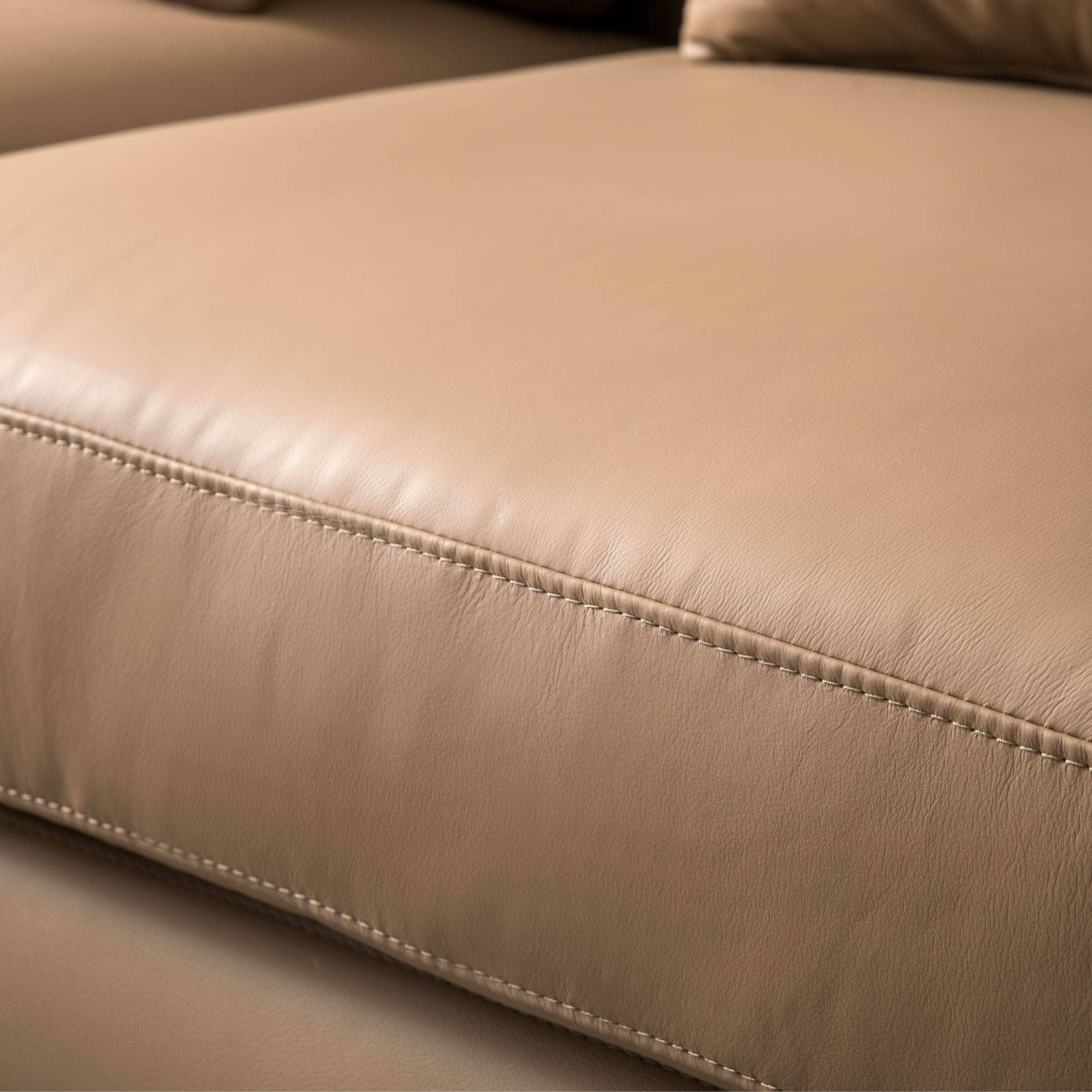 كنبة عصرية فاخرة - WISE