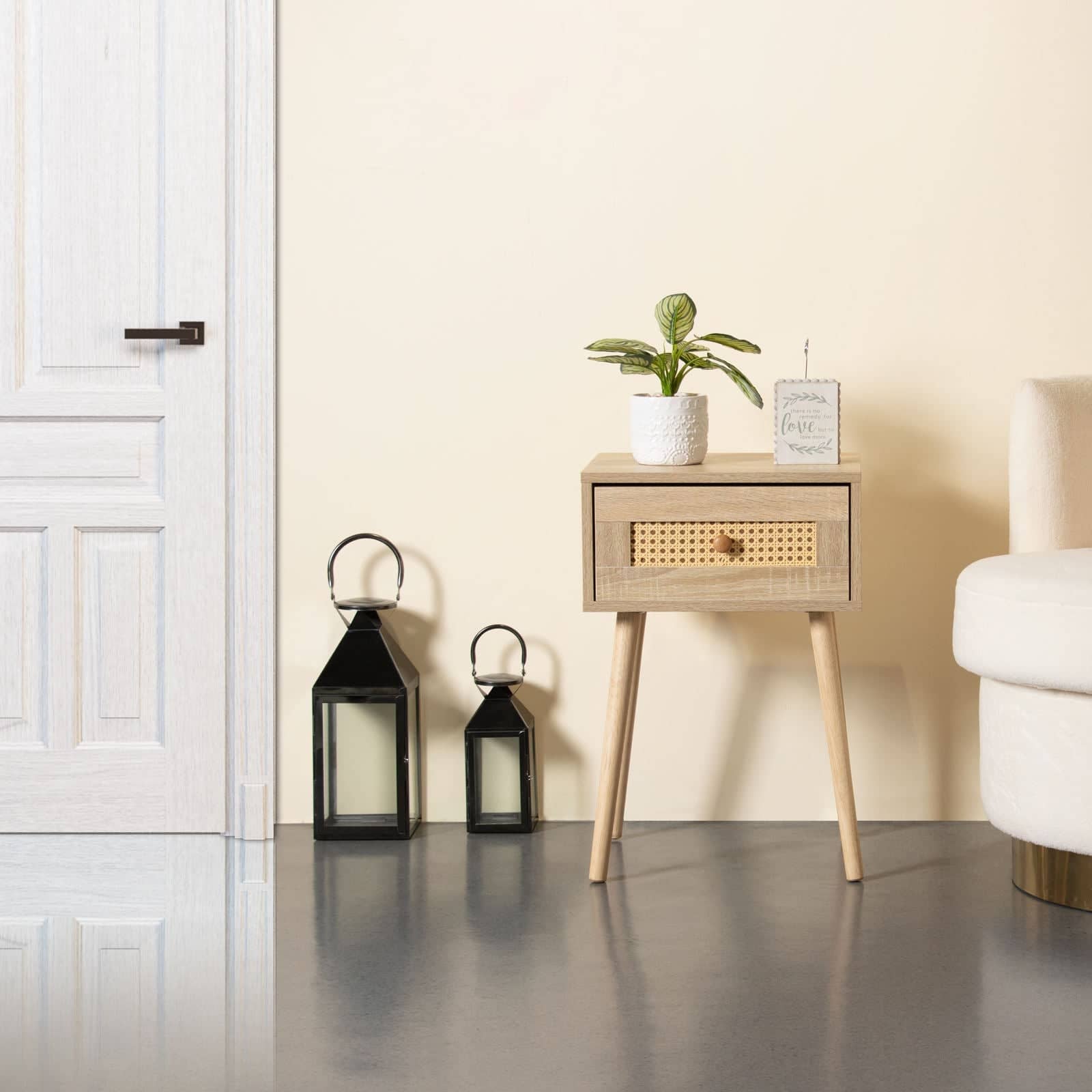 كومودينه بتصميم ريفي - GOLDEN