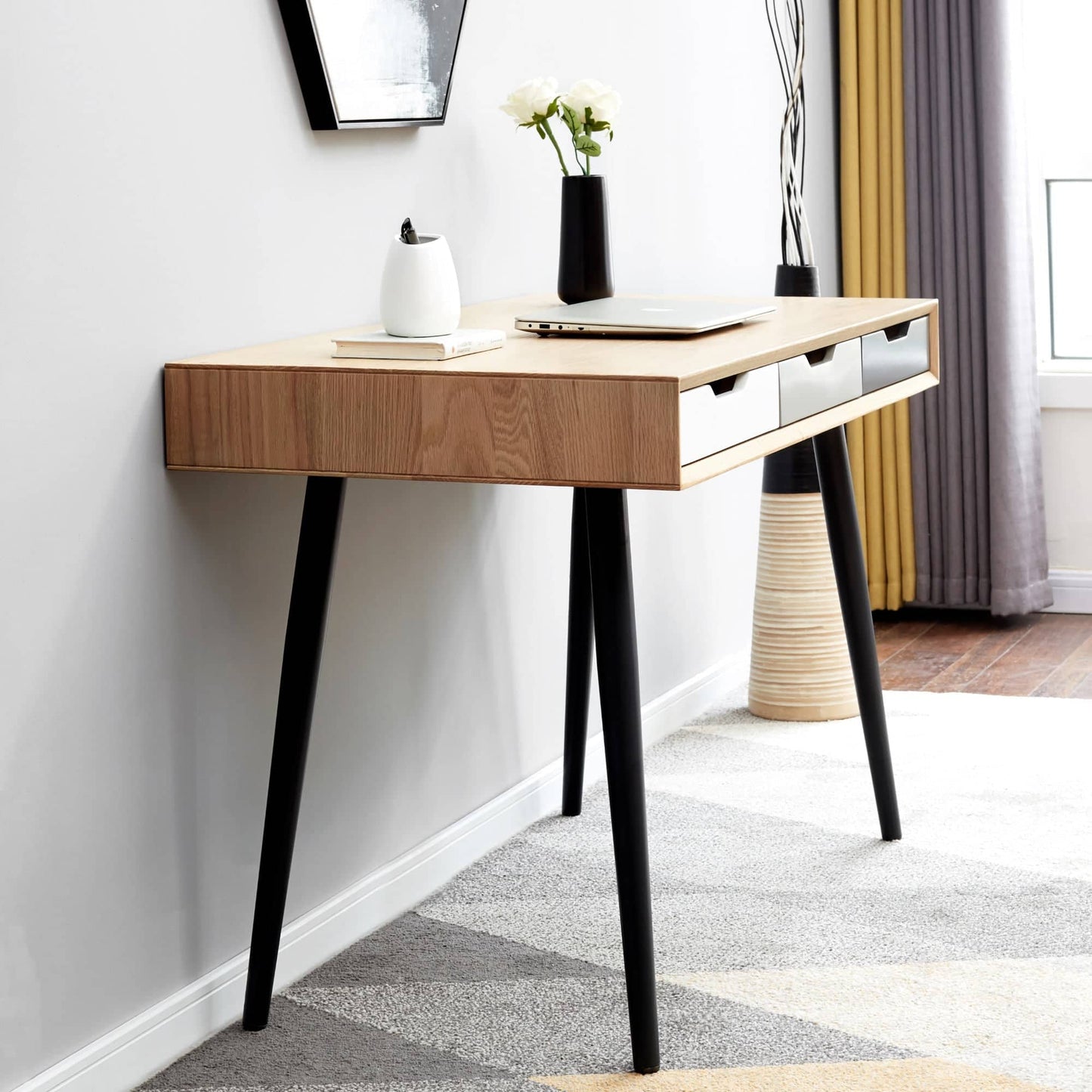 مكتب مميز بأدراج - DORE