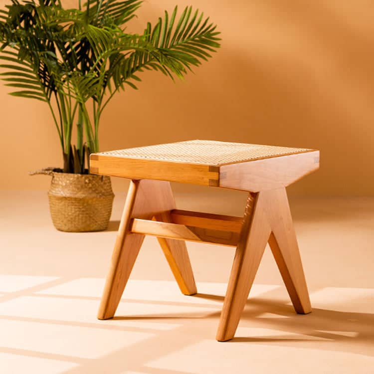 مقعد بتصميم عصري - BAYTK