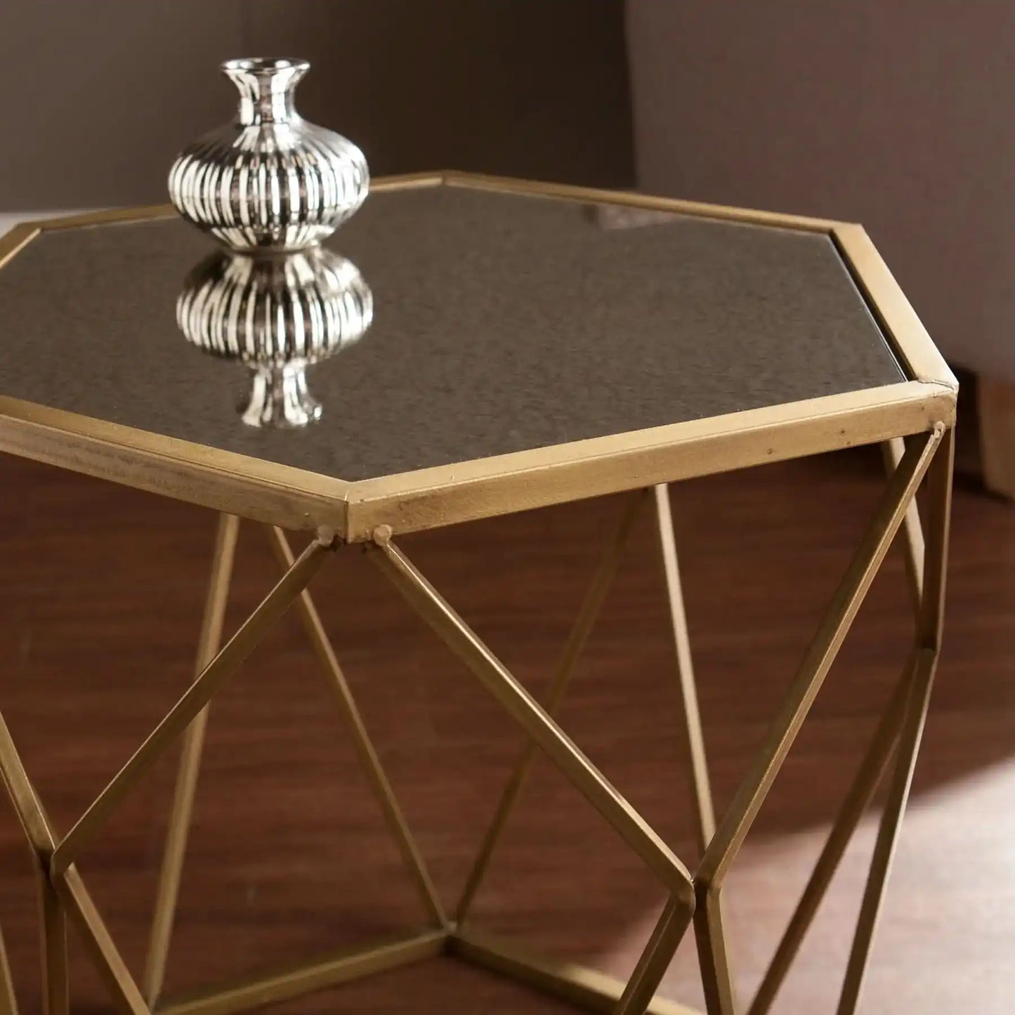 طاولة جانبية بتصميم معدني - Baytuk