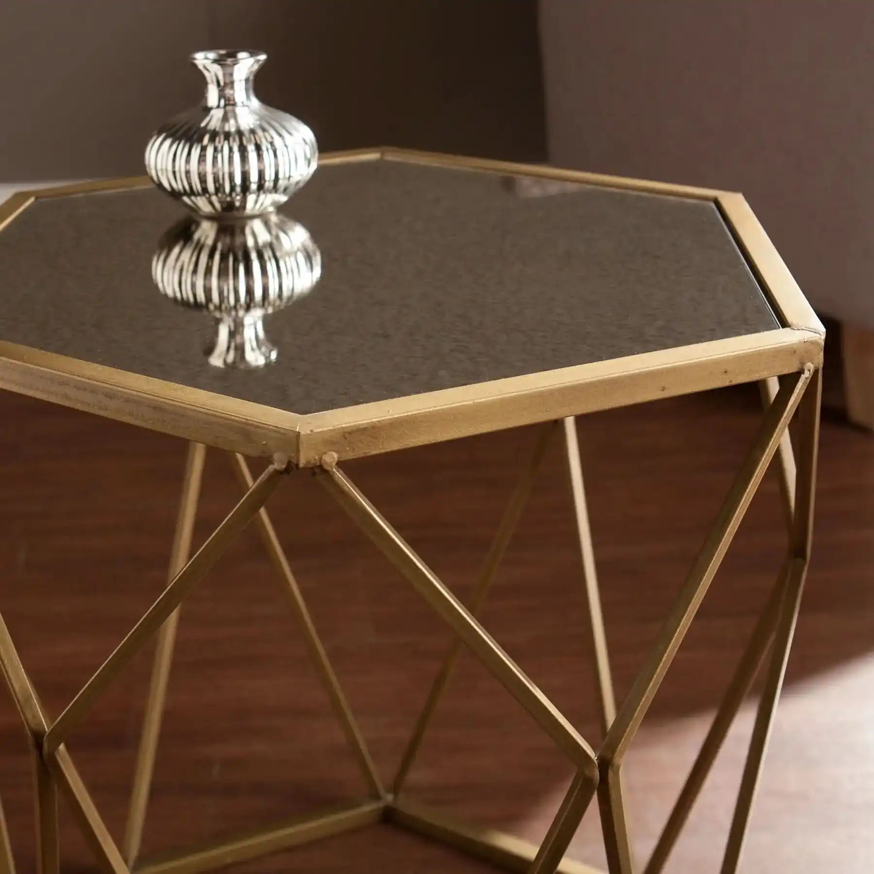 طاولة جانبية بتصميم معدني - Baytuk