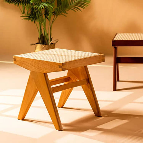 مقعد بتصميم عصري - BAYTK