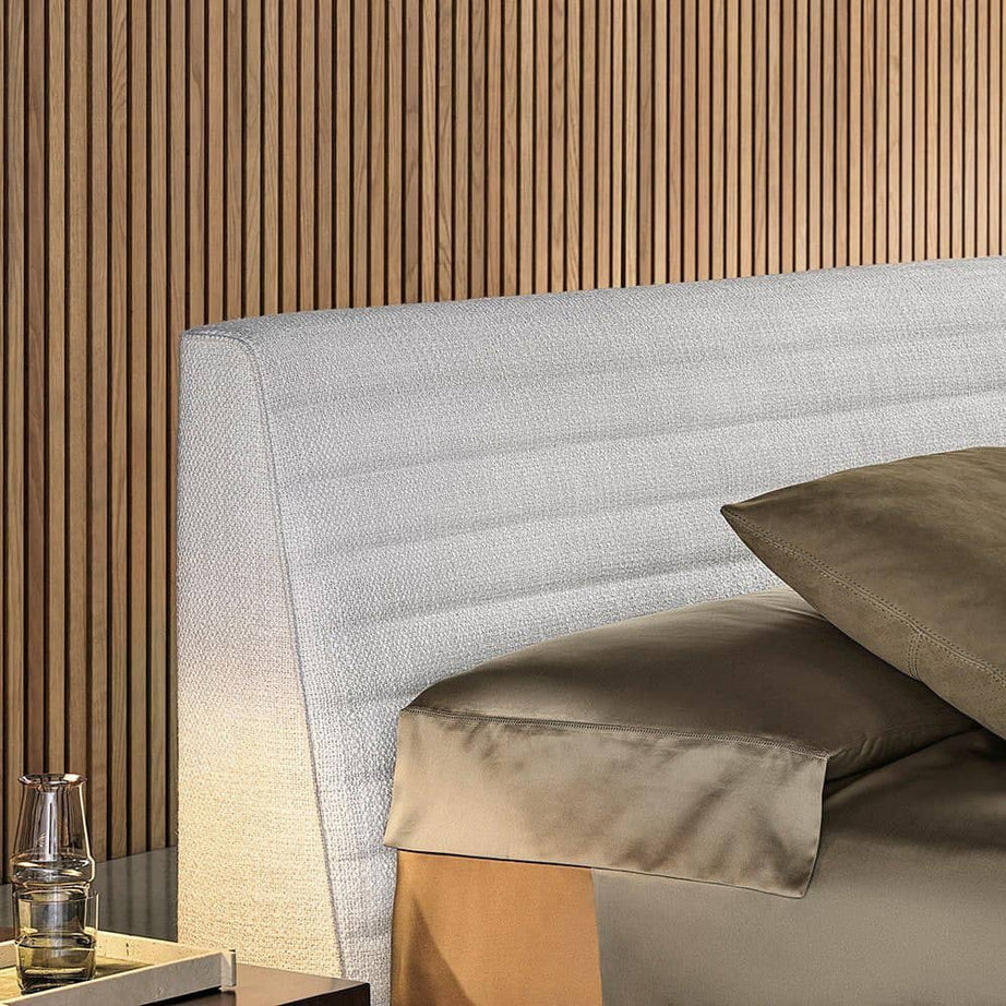 سرير بتصميم مودرن - GROS