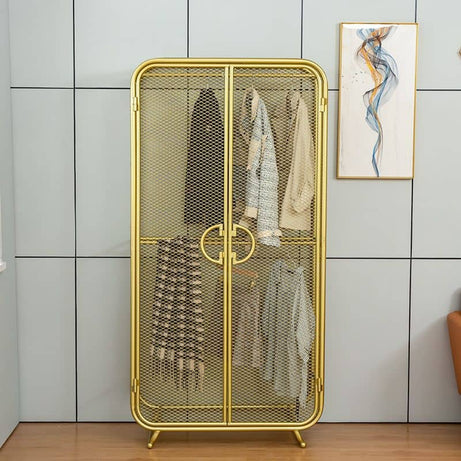 علاقة ملابس عصرية - MORE