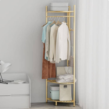 علاقة ملابس مميزة - MORE