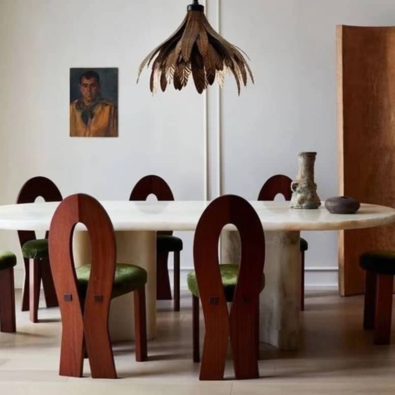 كرسي بتصميم عصري - BAYTK