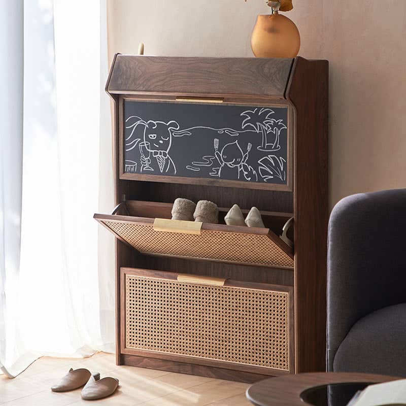 خزينة أحذية  