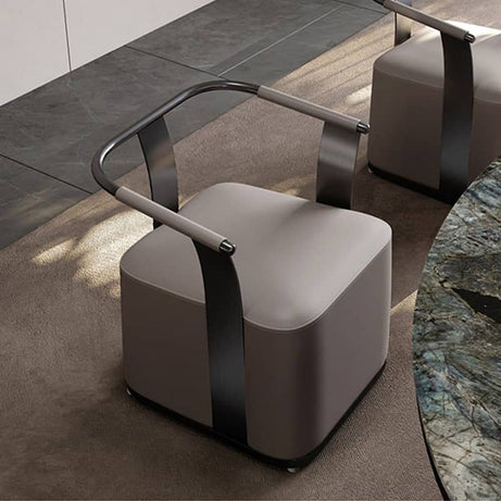 كرسي بتصميم فاخر - COMFORT