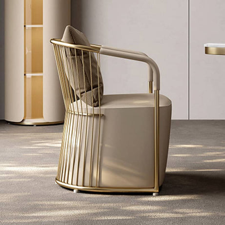 كرسي بتصميم مودرن - OASIS