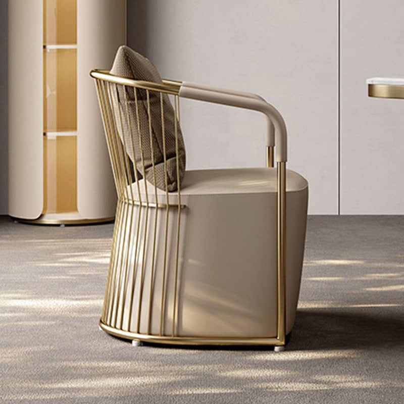 كرسي بتصميم مودرن - OASIS