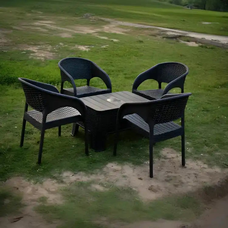 طقم بلاستك بامبو 4 كرسي وطاولة - Baytuk