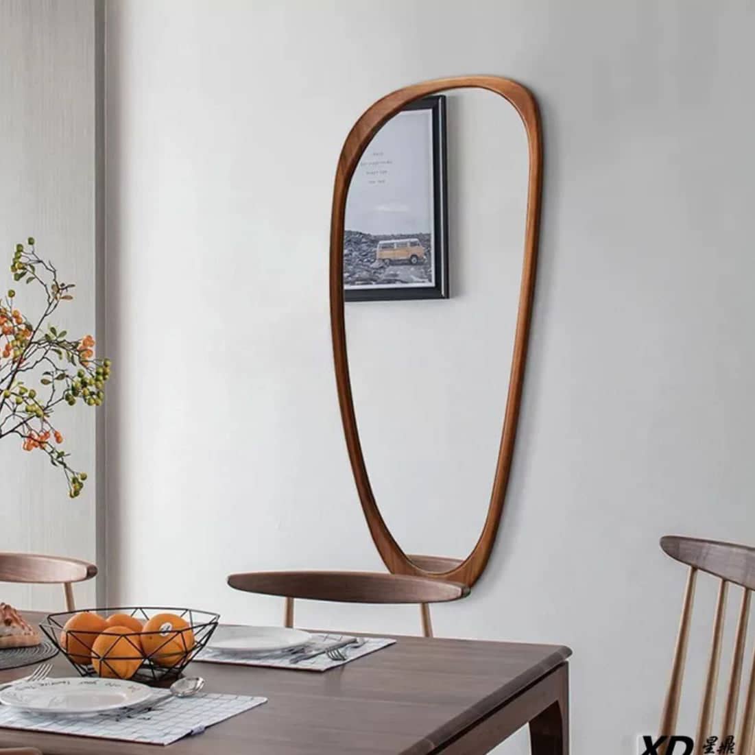 مرأه بتصميم فاخر - PURE